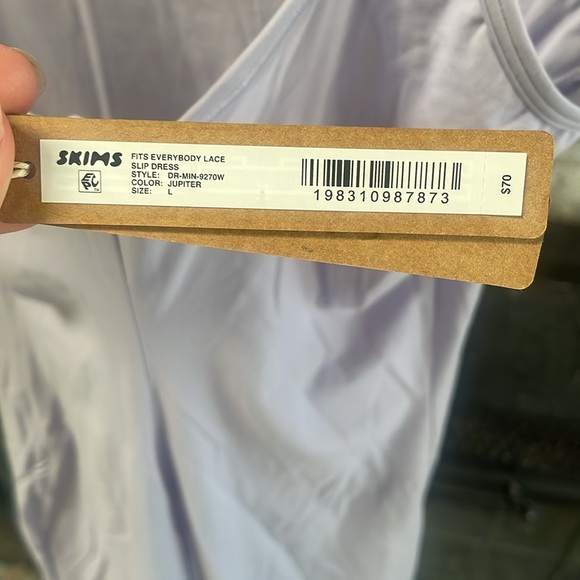 SKIMS Fits Everybody Lace Slip Dress - Picture 6 of 6